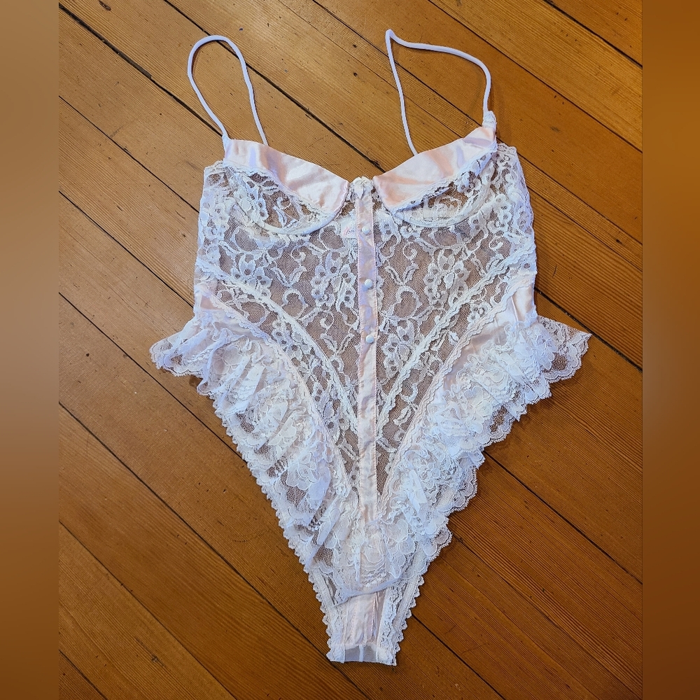 Vintage Fredricks of Hollywood Pink Lace Teddy Lingerie Bodysuit 90s
